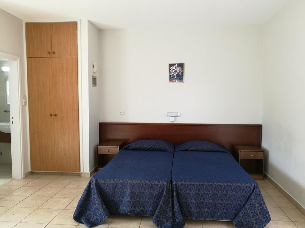 Georgia Hotel Apartments Protaras Extérieur photo