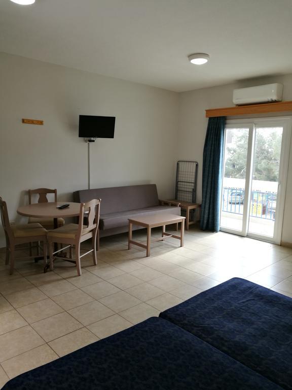 Georgia Hotel Apartments Protaras Extérieur photo