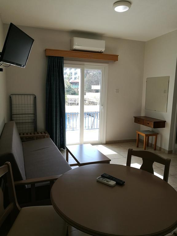 Georgia Hotel Apartments Protaras Extérieur photo